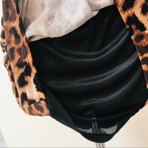 EXPRESS Leopard Print Mini - Picture 5 of 8